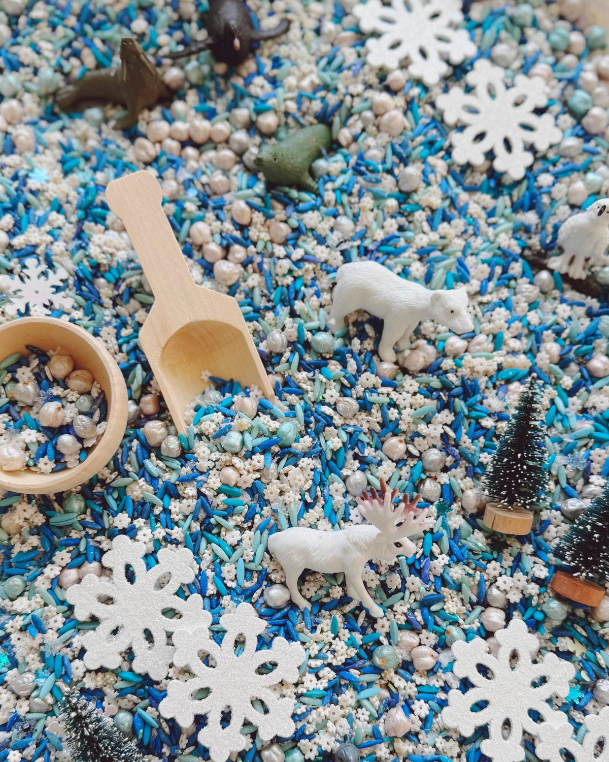Sensory Bin Filler & Play Kit - Arctic Winter - Pretend Play